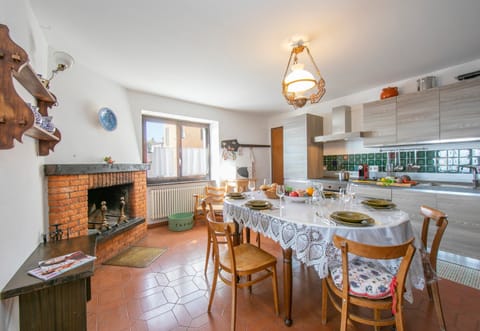 Family Apartment, 3 Bedrooms, 2 Bathrooms (Chalet Cademario) | Private kitchen | Oven, stovetop, dishwasher, toaster