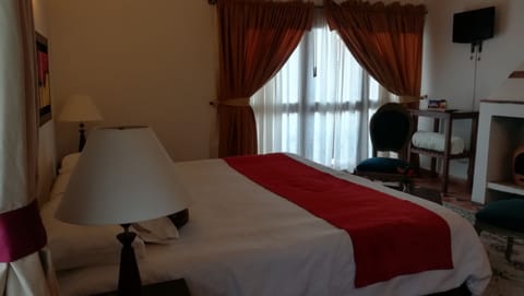 Superior Double Room | In-room safe, desk, iron/ironing board, free WiFi