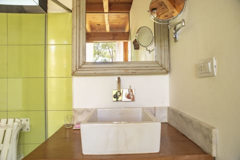 Cabin (For 2 People) | Bathroom | Rainfall showerhead, designer toiletries, hair dryer, bidet