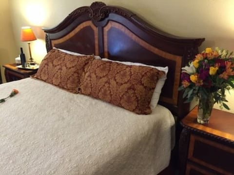 Room, Private Bathroom (Lauren) | Egyptian cotton sheets, pillowtop beds, individually decorated