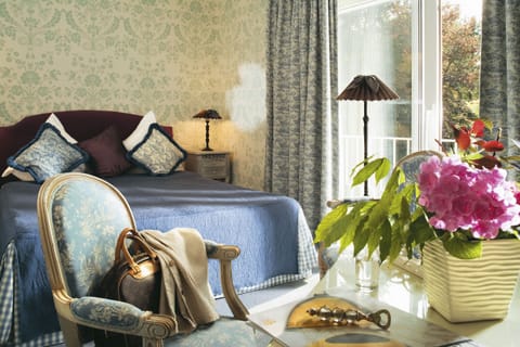 Junior Double Room | Individually decorated, individually furnished, desk, iron/ironing board