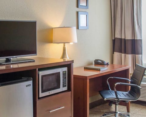 Premium bedding, desk, blackout drapes, iron/ironing board