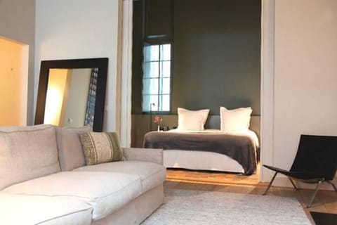 Julien Experience suite | Premium bedding, down comforters, minibar, in-room safe