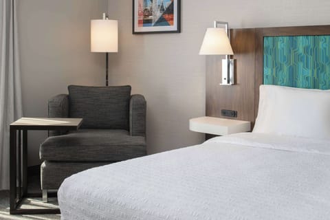 One King Bed, Non-Smoking | Hypo-allergenic bedding, down comforters, blackout drapes