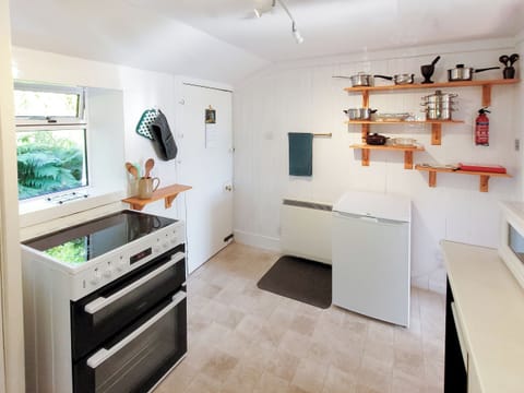 Kitchen | G&agrave;rradh an Fh&agrave;saich, Glendale