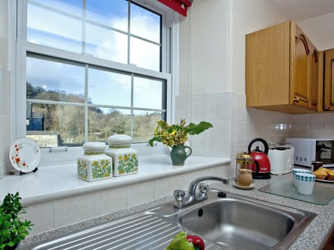 Attractive kitchen | Chinkwell - Wooder Manor, Widecombe-in-the-Moor, near Bovey Tracey