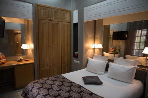 Room (Clava) | Minibar, in-room safe, soundproofing, free WiFi