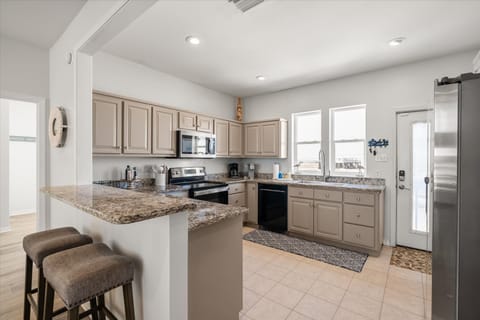 Island Star Fully Equipped Kitchen