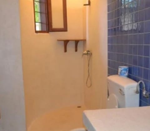 House | Bathroom | Shower, slippers, towels, soap