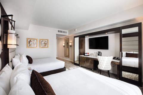 Premium bedding, pillowtop beds, minibar, in-room safe