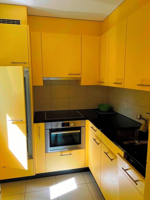 Comfort Condo | Private kitchen