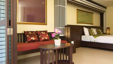 Superior Room | Living area | 32-inch TV with satellite channels