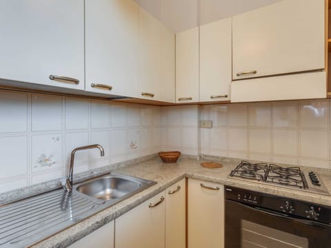 Apartment | Private kitchen | Highchair