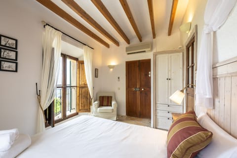 Double Room, Sea View | In-room safe, individually decorated, individually furnished, free WiFi