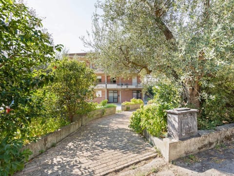 Apartment | Reception