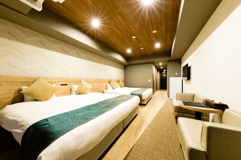 Deluxe Twin Room, Non Smoking | Premium bedding, down comforters, memory foam beds, in-room safe