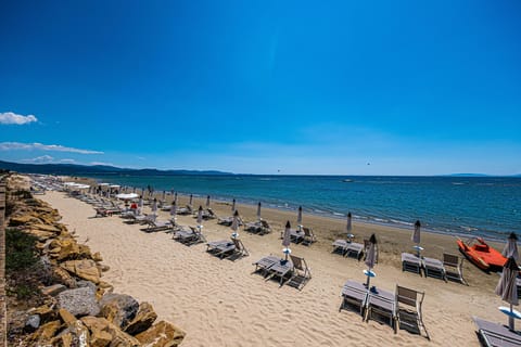 Private beach, sun loungers, beach umbrellas, beach towels