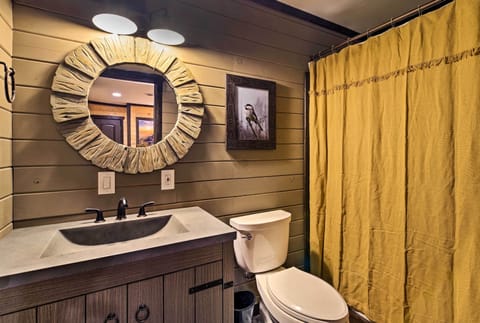 Cabin, Multiple Beds, Hot Tub | Bathroom | Hair dryer, towels, toilet paper