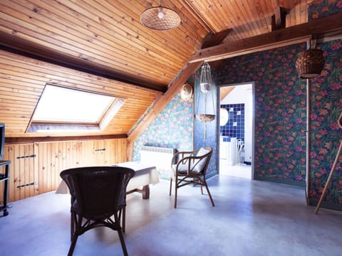 Plant, Building, Window, Flower, Tree, Cloud, Wood, Land Lot, House, Slope