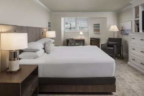 Room, 1 King Bed (Resort) | Egyptian cotton sheets, premium bedding, pillowtop beds, minibar