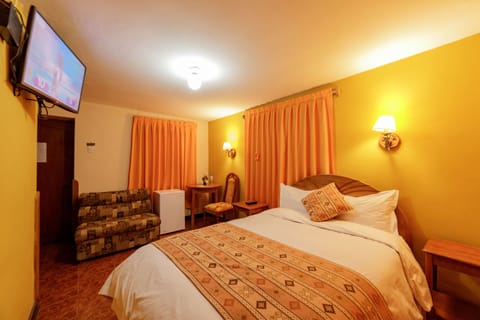 Single Room | Blackout drapes, rollaway beds, free WiFi, bed sheets