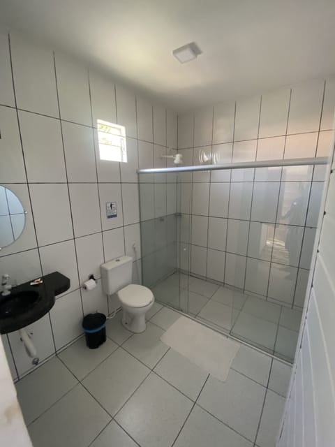 Superior Quadruple Room | Bathroom | Towels, soap, toilet paper