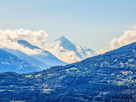 Cloud, Sky, Mountain, Natural Landscape, Slope, Snow, Cumulus, Horizon, Grassland, Landscape