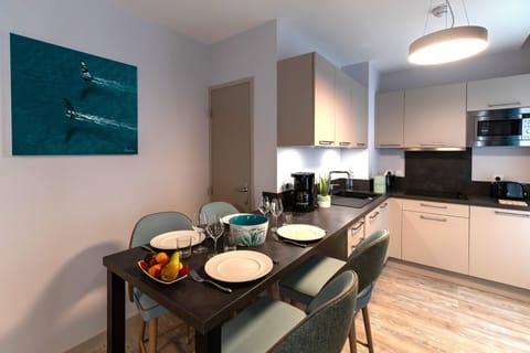 City Apartment (40m2) | Private kitchenette | Fridge, oven, dishwasher, coffee/tea maker