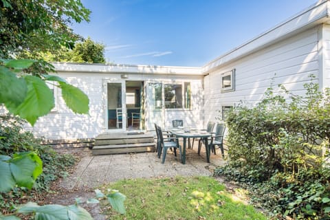 House | Outdoor dining