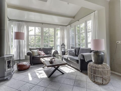 Villa | Living area
