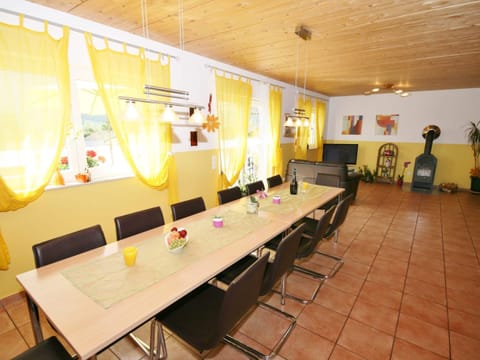 Chalet | Dining