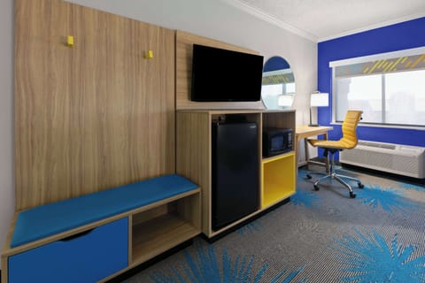 Room, 2 Queen Beds, Non Smoking | Down comforters, pillowtop beds, desk, laptop workspace