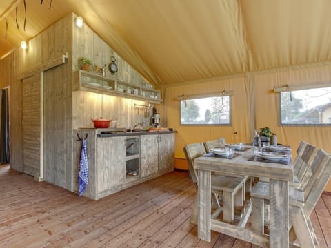 Tent | Dining