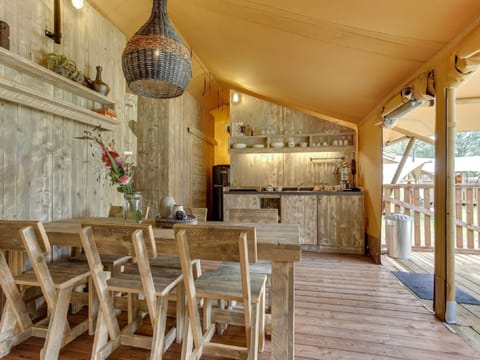 Tent | Dining