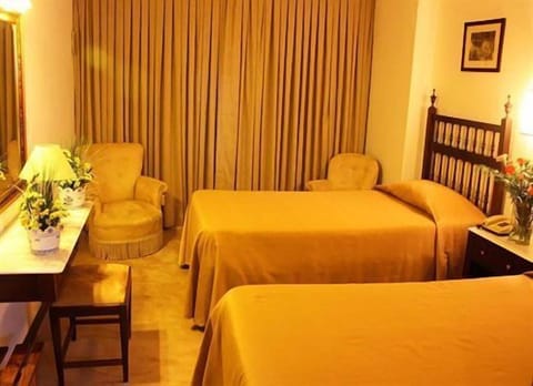 Economy Double or Twin Room | In-room safe, individually decorated, individually furnished, desk