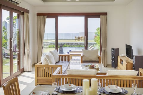 One Bedroom Beachfront | Pillowtop beds, in-room safe, individually decorated