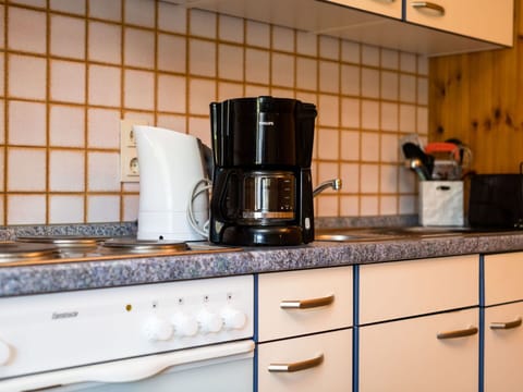 Sky, Building, Snow, House, Window, Tree, Slope, Door, Freezing, Cottage