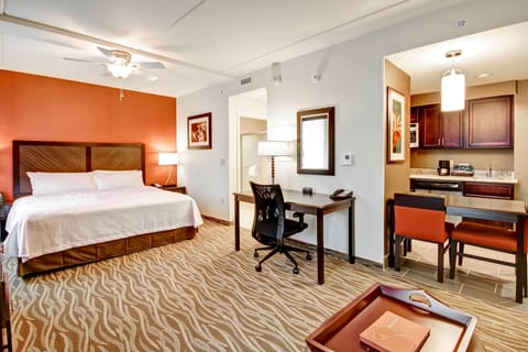 Studio Suite, 1 King Bed, Non Smoking | In-room safe, desk, laptop workspace, blackout drapes