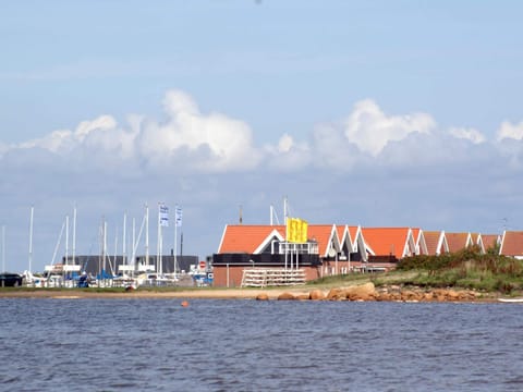 House | Miscellaneous