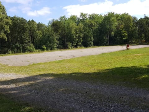 House | Miscellaneous