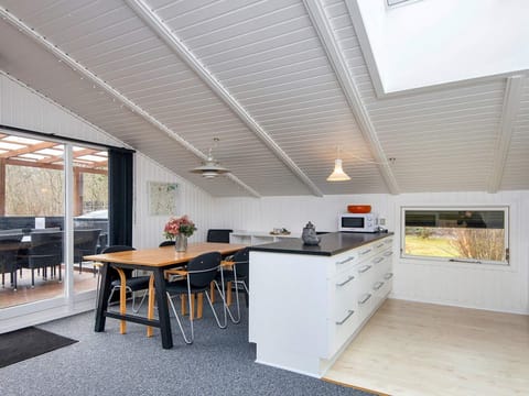 House | Private kitchen | Highchair