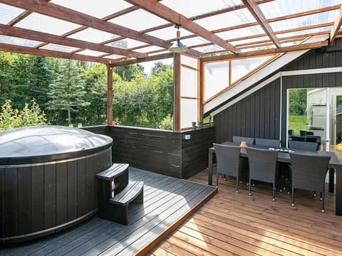 House | Spa treatment