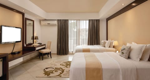 Deluxe Twin Room | Premium bedding, pillowtop beds, minibar, in-room safe