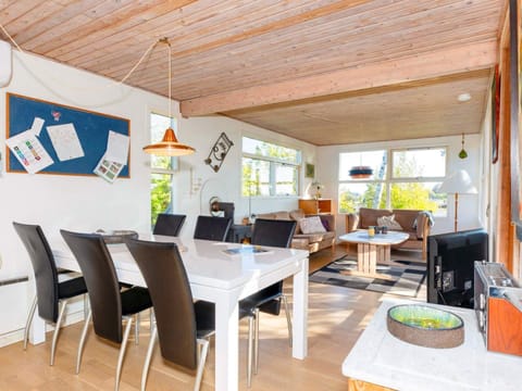 House | Dining
