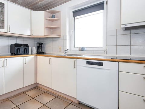 House | Private kitchen | Highchair