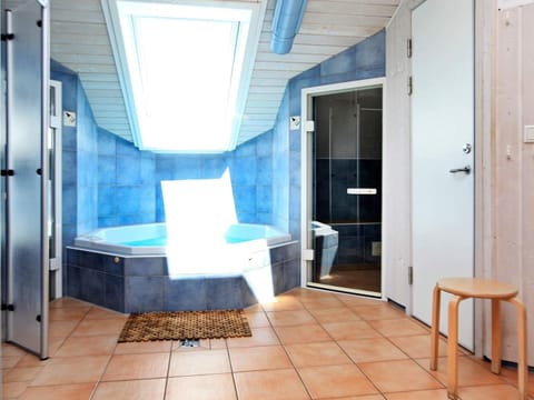 House | Spa treatment