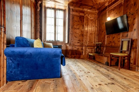 Luxury Room | Hypo-allergenic bedding, in-room safe, blackout drapes, soundproofing