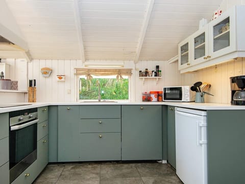 House | Private kitchen | Highchair