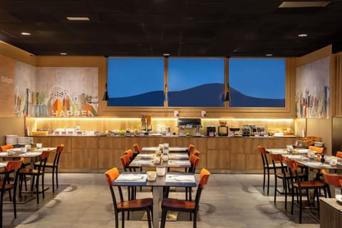 Daily buffet breakfast (EUR 16 per person)