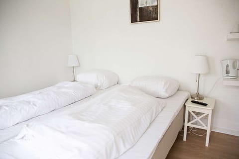 Standard Double Room | In-room safe, desk, iron/ironing board, cribs/infant beds